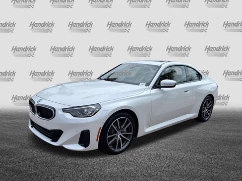 Certified 2025 BMW 230i Coupe RWD image 5