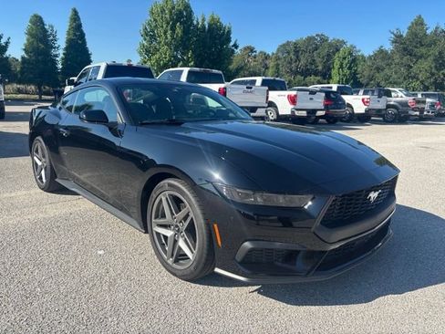 Used 2026 Ford Mustang Coupe RWD image 3