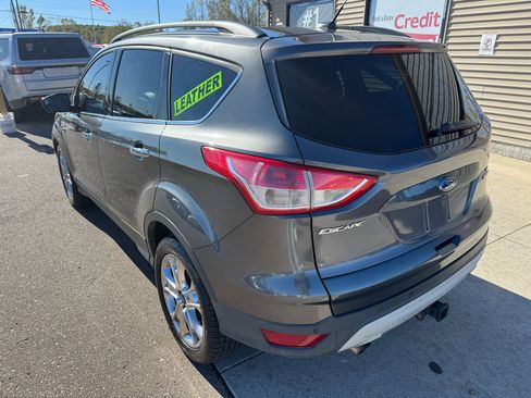 Used 2016 Ford Escape SE w/ Equipment Group 201A image 7