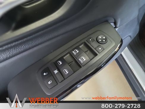 Used 2023 Jeep Cherokee Altitude Lux w/ Lux Elite Package AWD/4WD image 15