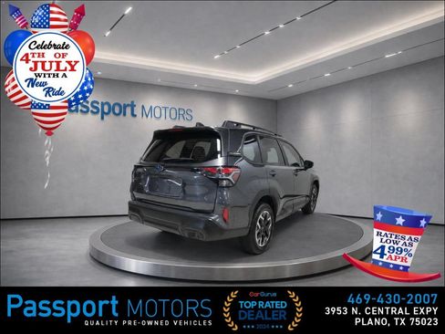 Used 2025 Subaru Forester AWD/4WD image 5