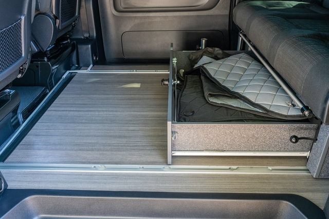 Used 2021 Mercedes-Benz Metris Passenger image 32