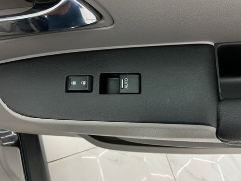 Used 2016 Honda Odyssey EX-L image 42