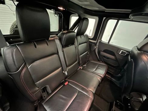 Used 2019 Jeep Wrangler Unlimited Rubicon w/ Dual Top Group image 37
