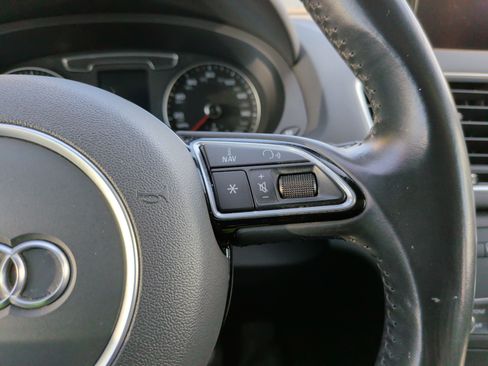 Used 2018 Audi Q3 2.0T Premium Plus image 25