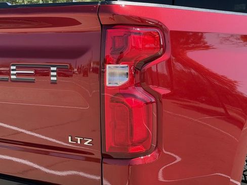 Used 2024 Chevrolet Silverado 1500 LTZ w/ LTZ Convenience Package II image 7