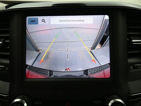 Used 2022 RAM 1500 Big Horn w/ Built-to-serve Edition image 3