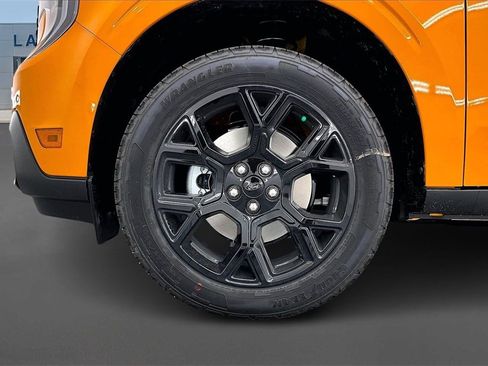 New 2026 Ford Maverick Lariat w/ Black Appearance Package image 13