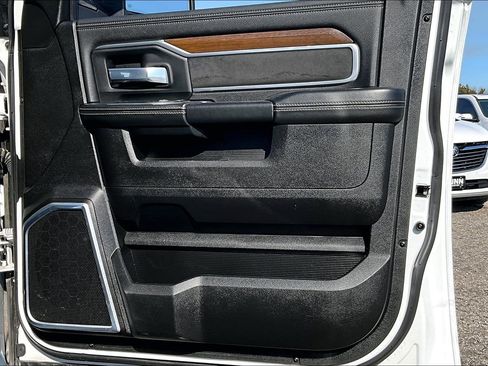 Used 2024 RAM 2500 Laramie image 18