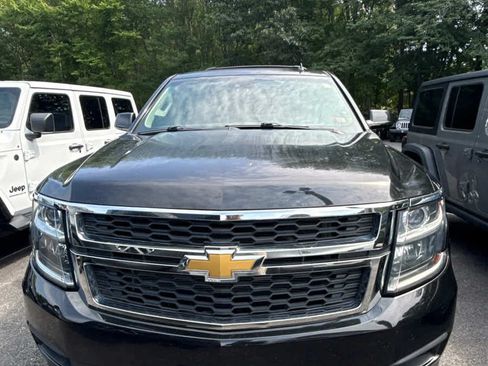 Used 2015 Chevrolet Tahoe LT w/ Luxury Package AWD/4WD image 2