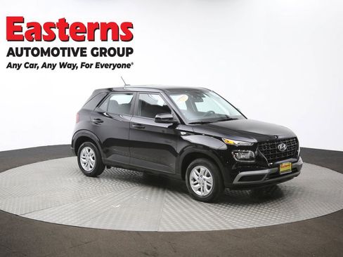 Used 2025 Hyundai Venue SE image 48