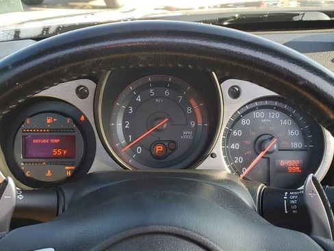 Used 2017 Nissan 370Z Touring image 25