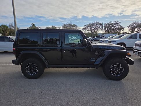 Used 2022 Jeep Wrangler Unlimited Rubicon 4xe image 5