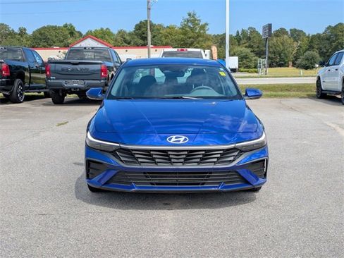 Used 2024 Hyundai Elantra SEL image 8