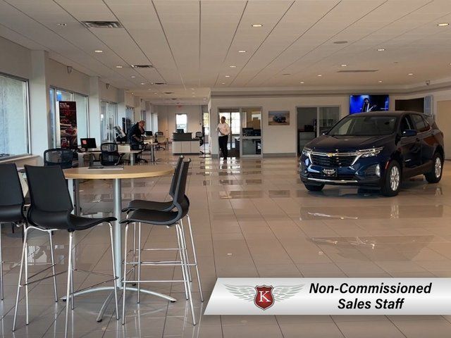 Used 2021 Chevrolet Silverado 1500 LT Trail Boss w/ Bed Protection Package AWD/4WD image 32