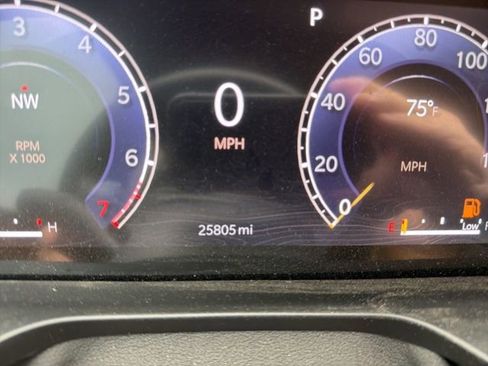 Used 2025 Jeep Grand Cherokee L Summit AWD/4WD image 13