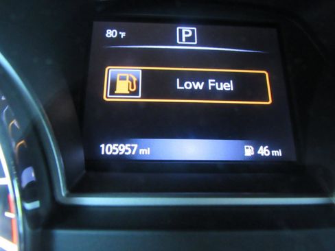 Used 2017 Nissan Pathfinder S FWD image 11