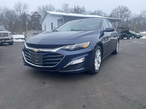 Used 2020 Chevrolet Malibu LT image 1