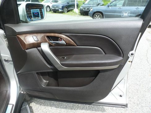Used 2011 Acura MDX w/ Technology & Entertainment AWD/4WD image 36