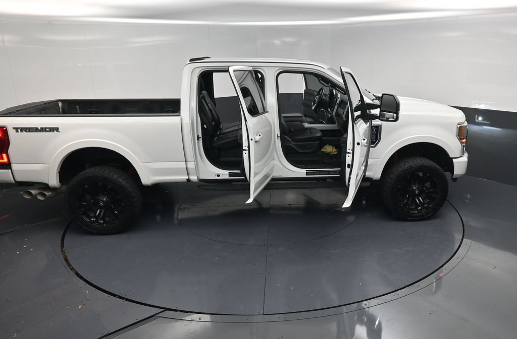Used 2022 Ford F250 Lariat w/ Tremor Off-Road Package AWD/4WD image 24