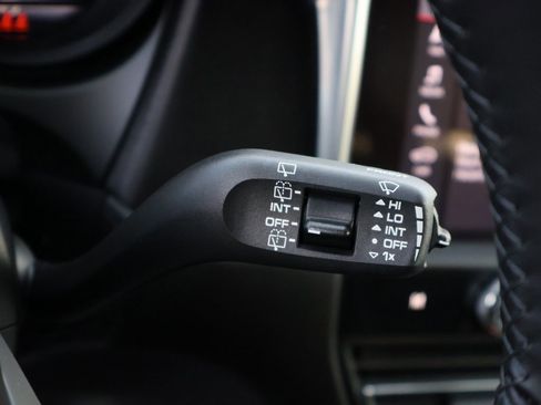 Used 2024 Porsche Macan GTS image 32