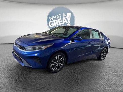 Certified 2024 Kia Forte LXS w/ LXS Technology Package image 8