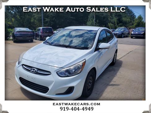 Used 2016 Hyundai Accent SE FWD image 1