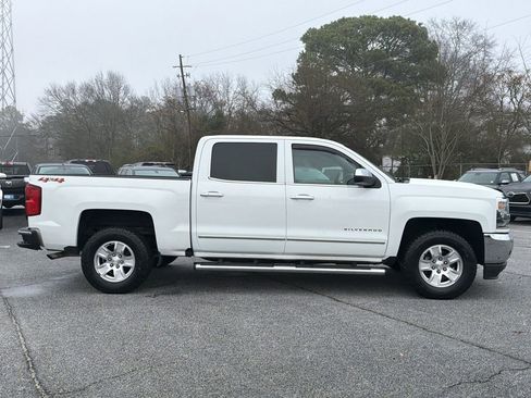 Used 2018 Chevrolet Silverado 1500 LTZ image 23
