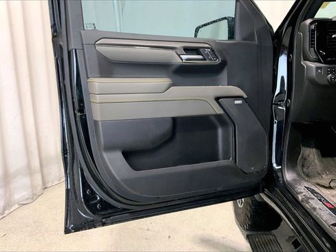 Used 2024 Chevrolet Silverado 1500 ZR2 w/ Technology Package AWD/4WD image 21