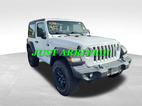 Used 2020 Jeep Wrangler Sport image 3