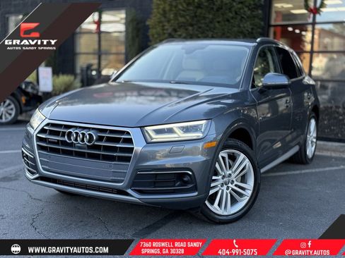 Used 2019 Audi Q5 Prestige w/ Prestige Package image 1