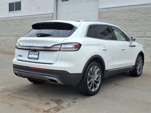 Used 2022 Lincoln Nautilus Reserve AWD/4WD image 5