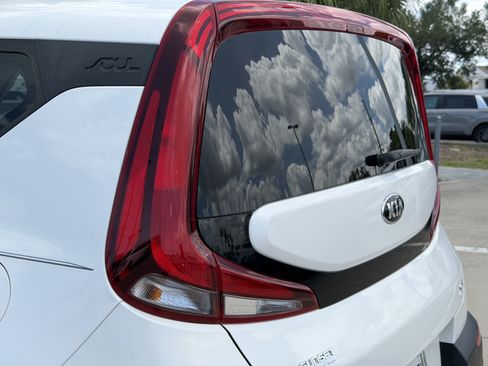 Certified 2020 Kia Soul X-Line FWD image 10