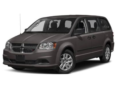 Used 2019 Dodge Grand Caravan SXT w/ Rear Park Assist Package
