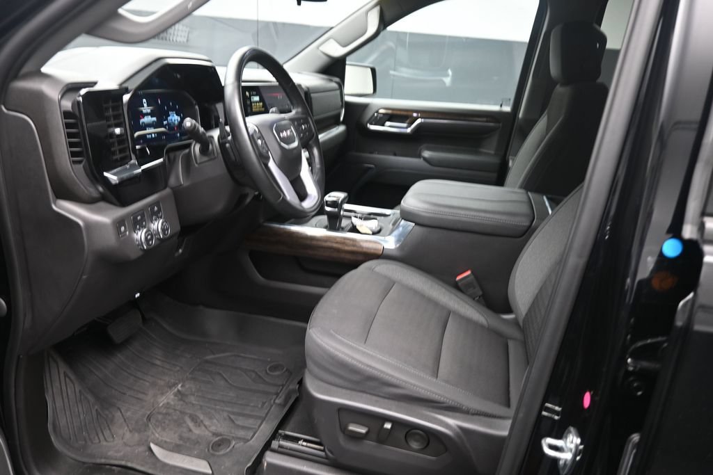 Used 2024 GMC Sierra 1500 Elevation AWD/4WD image 17