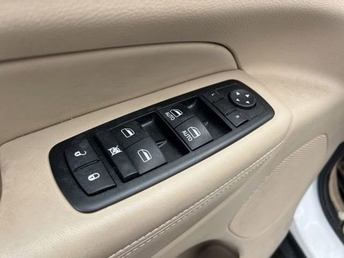 Used 2015 Jeep Grand Cherokee Limited image 27