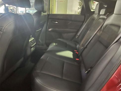 Used 2025 Nissan Murano SV image 13