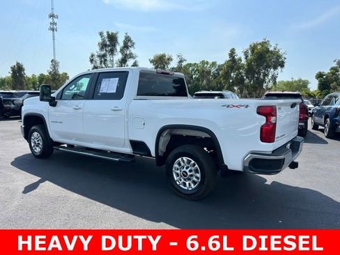 Used 2025 Chevrolet Silverado 2500 LT w/ Convenience Package image 4