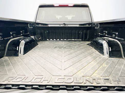 Used 2023 Chevrolet Silverado 1500 LT image 30