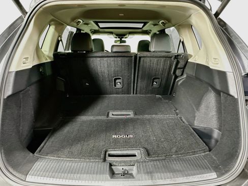Used 2023 Nissan Rogue SL w/ SL Premium Package FWD image 31