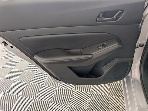 Used 2024 Nissan Altima 2.5 SV image 27