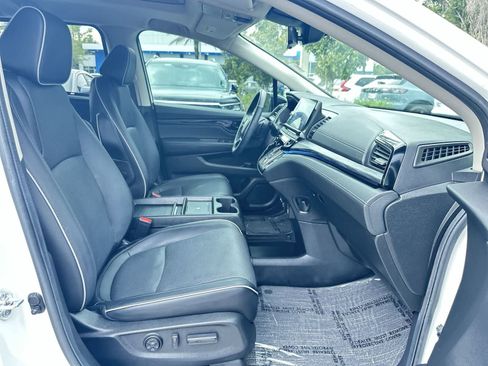 Used 2025 Honda Odyssey Elite image 17