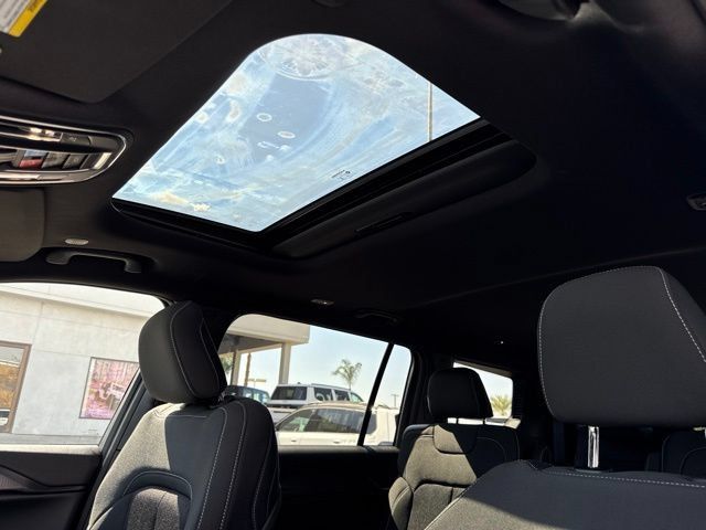 New 2026 Jeep Grand Cherokee L 4WD image 21