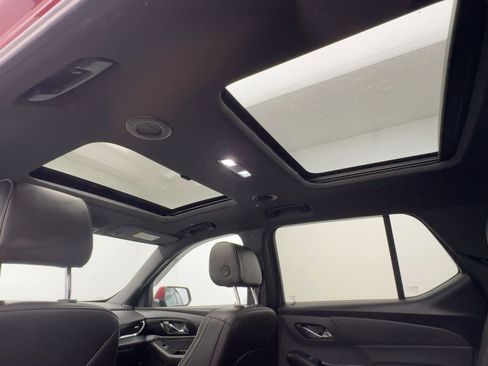 Certified 2023 Chevrolet Traverse RS image 16