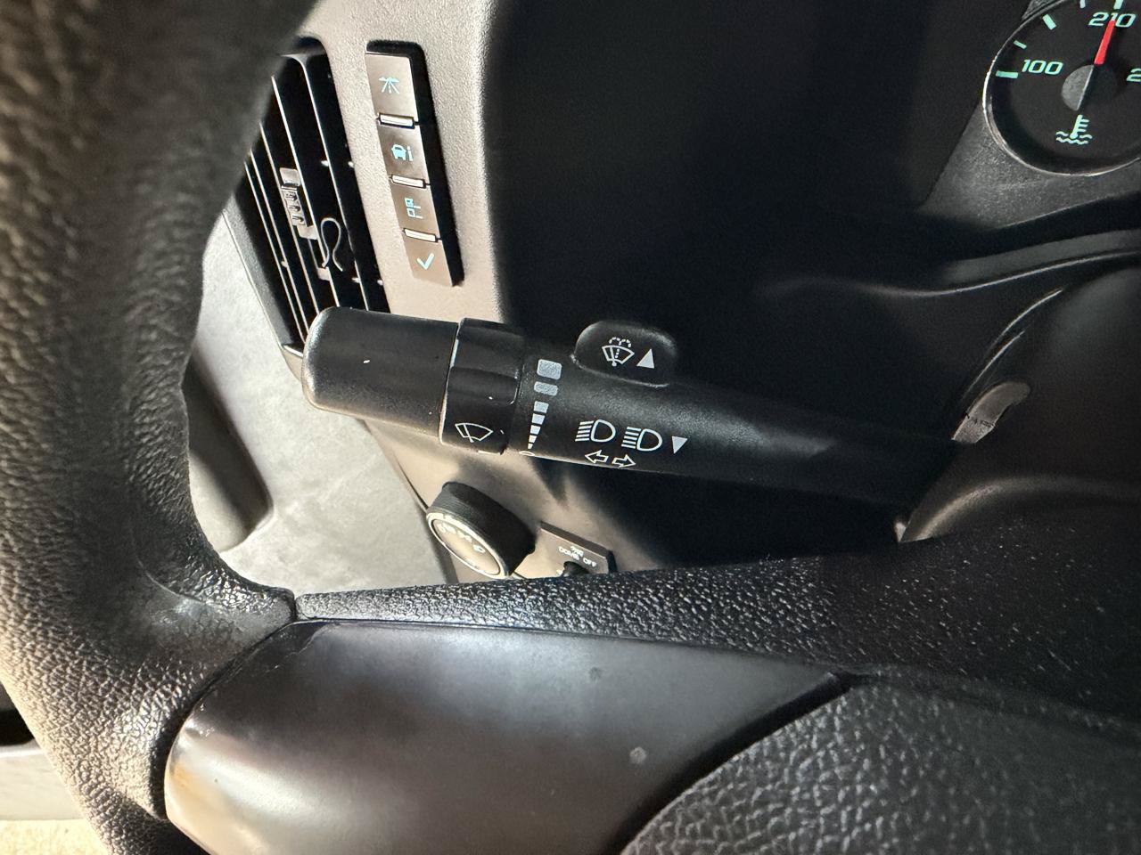 Used 2016 Chevrolet Express 3500 LT w/ LT Preferred Equipment Group RWD image 40