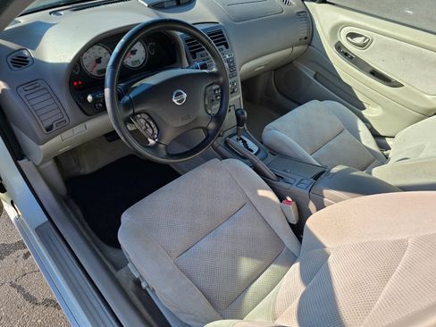 Used 2003 Nissan Maxima SE FWD image 13