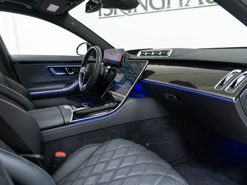 Certified 2023 Mercedes-Benz S 500 4MATIC w/ 3D Technology Package image 20