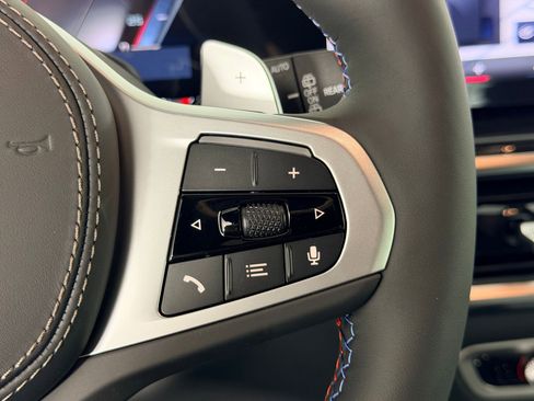 New 2026 BMW X7 M60i image 28