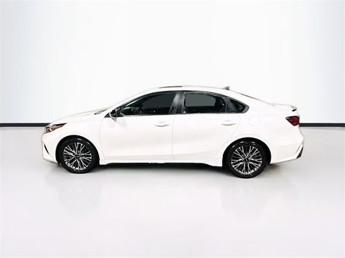 Used 2024 Kia Forte GT-Line w/ GT-Line Premium Package image 4