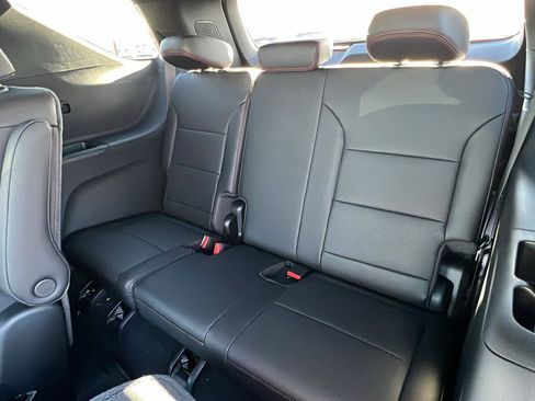 New 2026 Chevrolet Traverse Z71 image 14